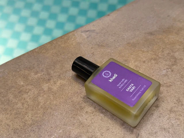 Aceite nutritivo para uñas Shatavari - Image 3
